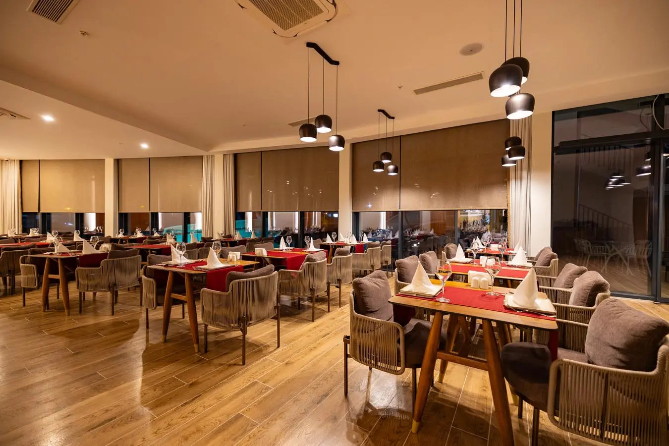 Side Moon Palace Hotel